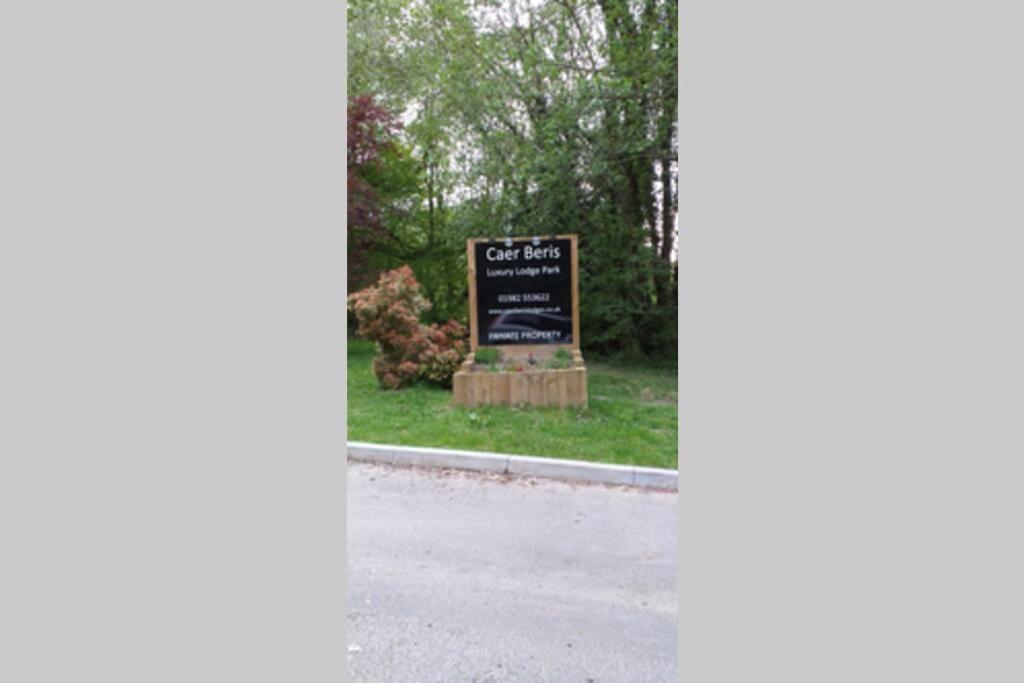 8F Lakeside Lodge Caer Beris Builth Wells - No Tradesman Ngoại thất bức ảnh